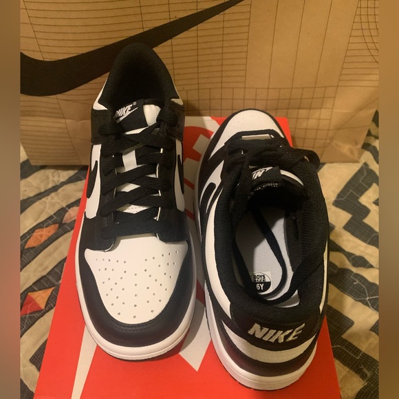 BRAND NEW IN BOX Nike Dunk low🔥 - Picture 4 of 6